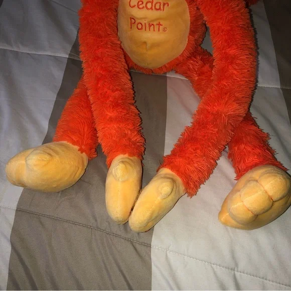 Cedar Point Monkey Plushie - Picture 4 of 9